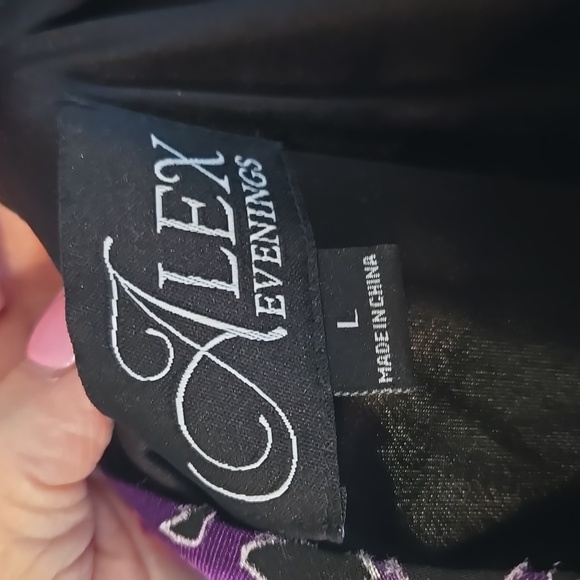 Sz L Alex Evenings top purple, blue, and black floral - Picture 3 of 6